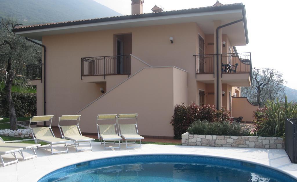Appartamenti Chemasi Brenzone sul Garda Exteriör bild